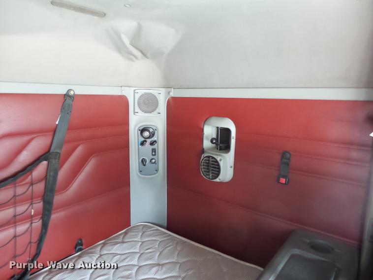 image for item K1135 2003 Freightliner ST120 semi truck