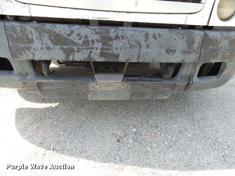 image for item K1135 2003 Freightliner ST120 semi truck