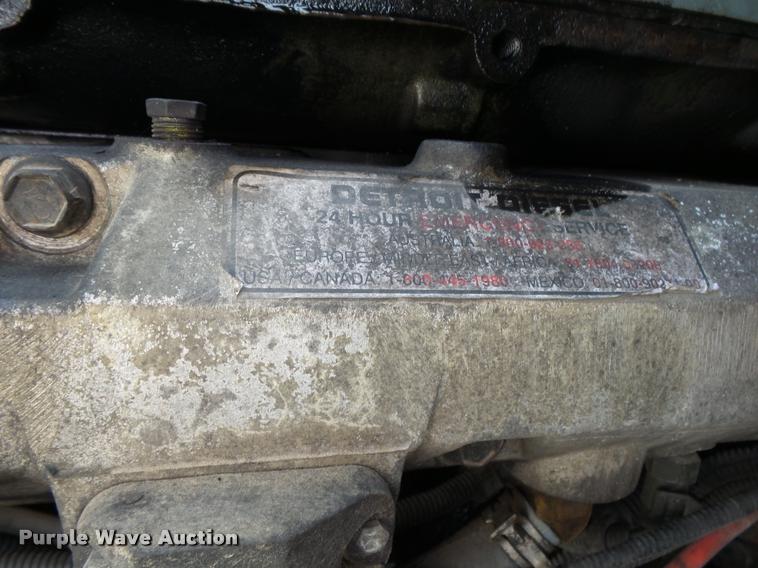 image for item K1135 2003 Freightliner ST120 semi truck