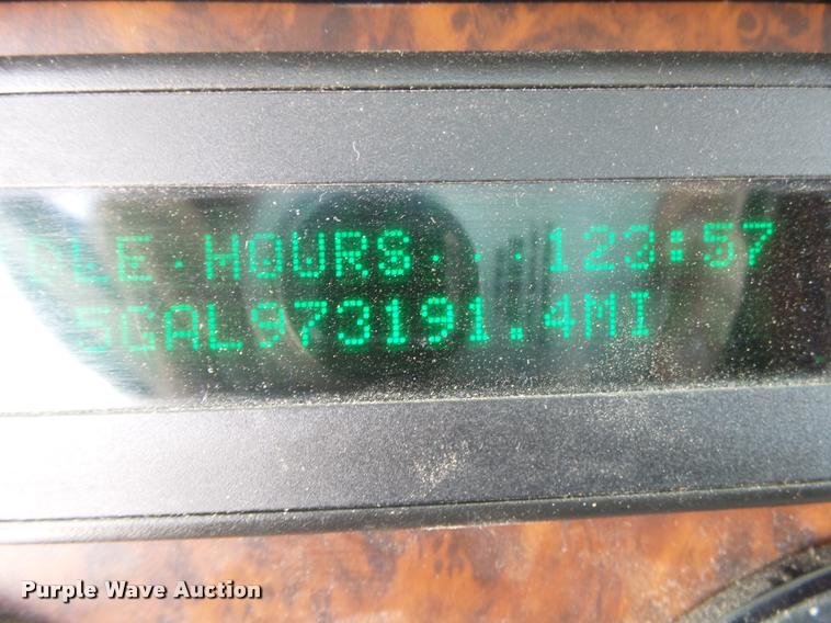 image for item K1135 2003 Freightliner ST120 semi truck