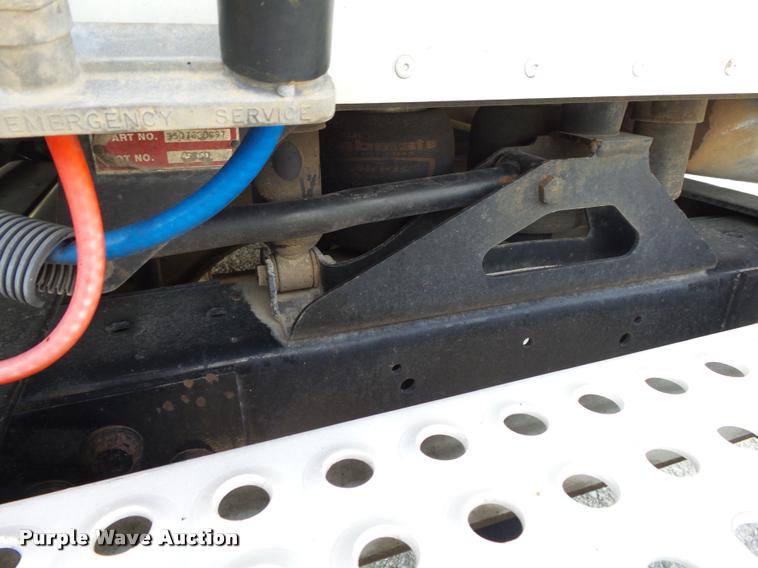 image for item K1136 2006 International 9400i semi truck