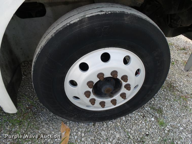 image for item K1136 2006 International 9400i semi truck