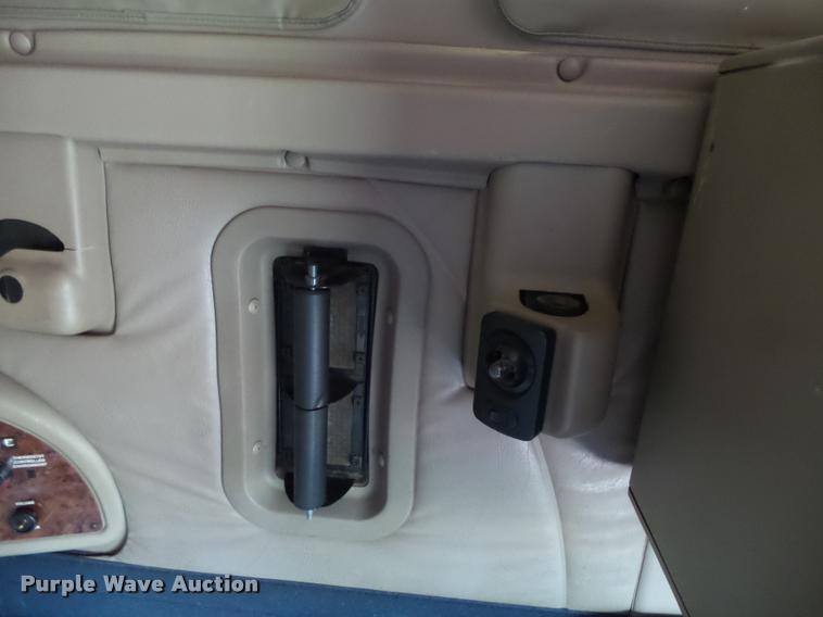 image for item K1136 2006 International 9400i semi truck