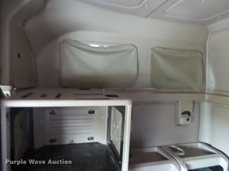 image for item K1136 2006 International 9400i semi truck