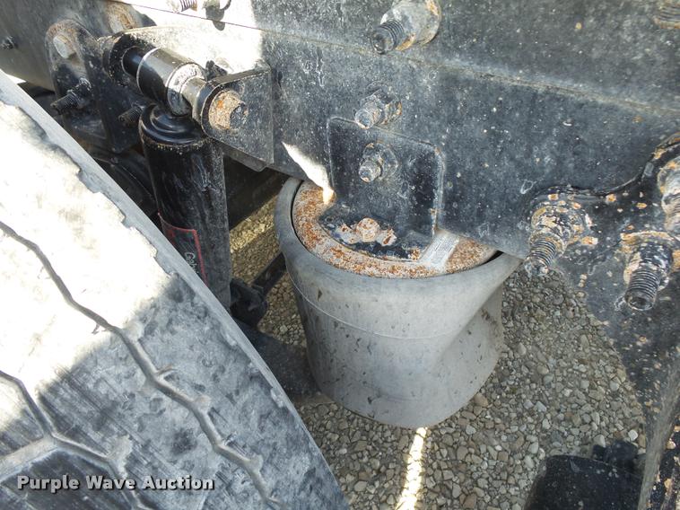 image for item K1137 2006 International 9400i semi truck