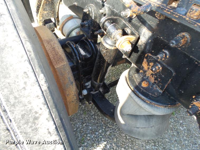 image for item K1138 2006 International 9400i semi truck