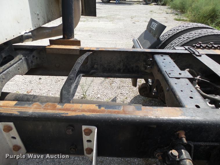 image for item K1139 2007 International 9400i semi truck