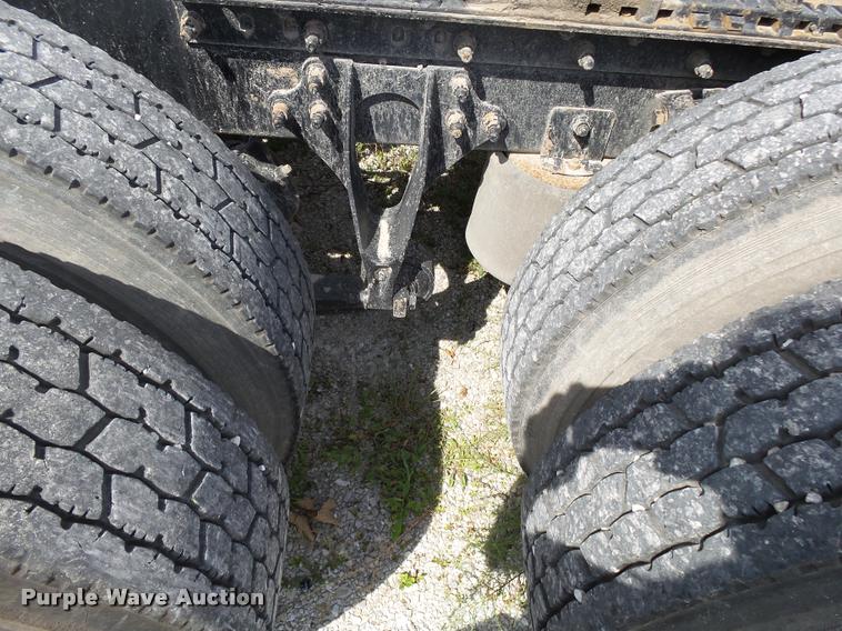 image for item K1139 2007 International 9400i semi truck