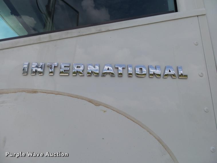 image for item K1139 2007 International 9400i semi truck
