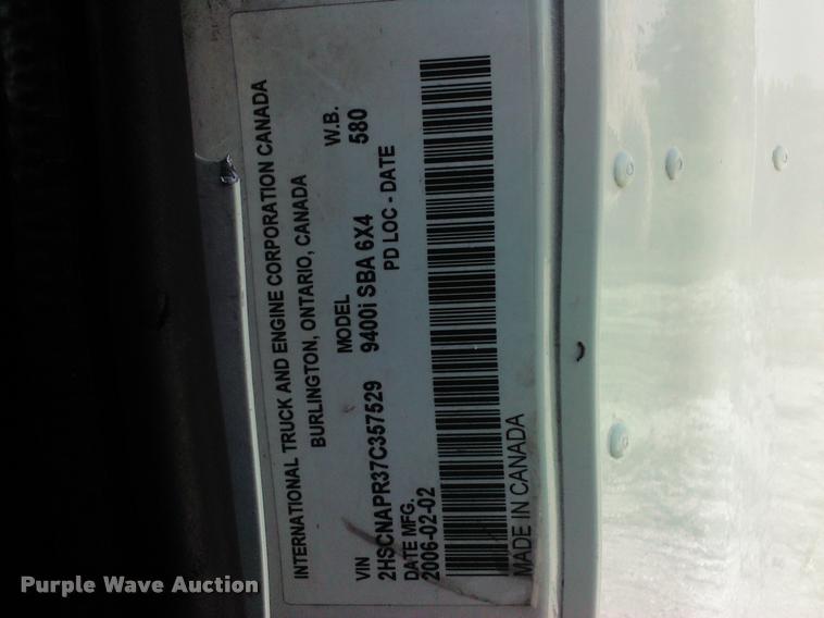 image for item K1139 2007 International 9400i semi truck