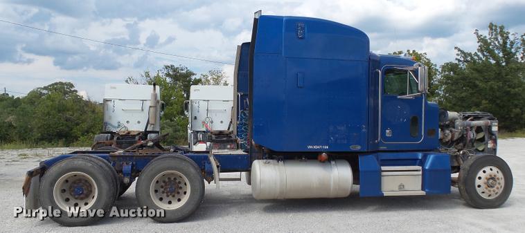 image for item K1140 1999 Peterbilt 377 semi truck