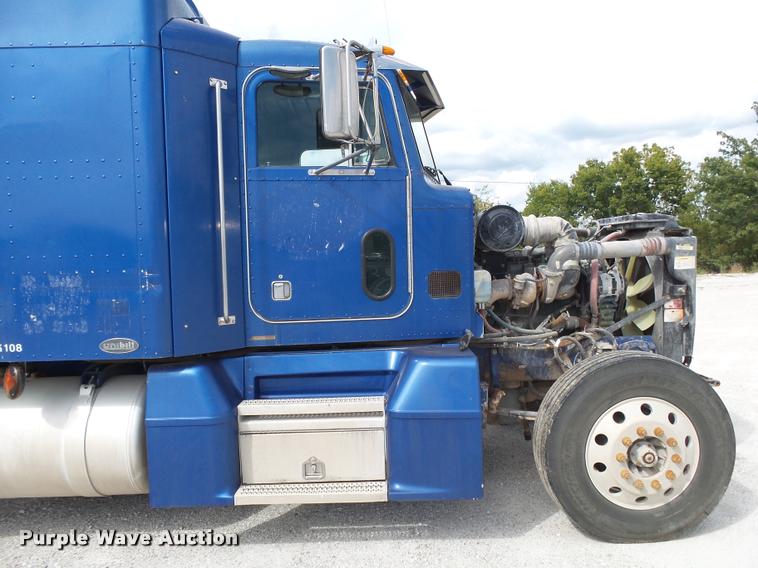 image for item K1140 1999 Peterbilt 377 semi truck