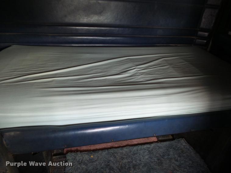 image for item K1140 1999 Peterbilt 377 semi truck