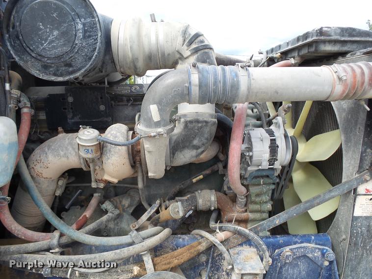 image for item K1140 1999 Peterbilt 377 semi truck