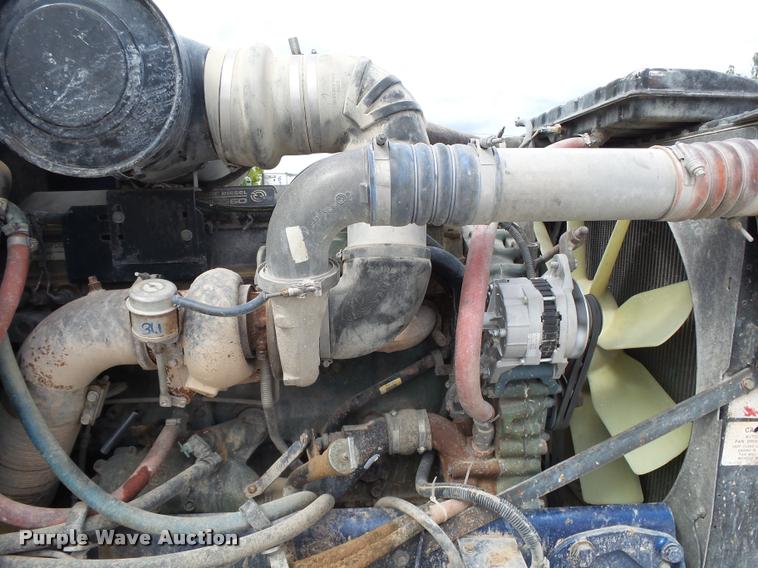 image for item K1140 1999 Peterbilt 377 semi truck