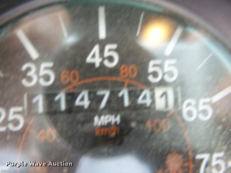 image for item K1140 1999 Peterbilt 377 semi truck