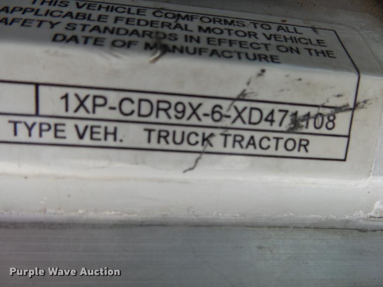 image for item K1140 1999 Peterbilt 377 semi truck