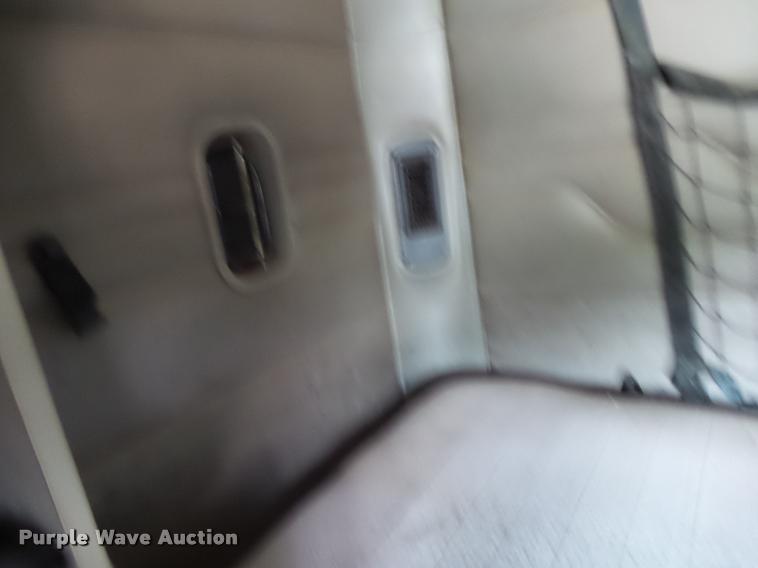 image for item K1141 2005 Freightliner Columbia semi truck