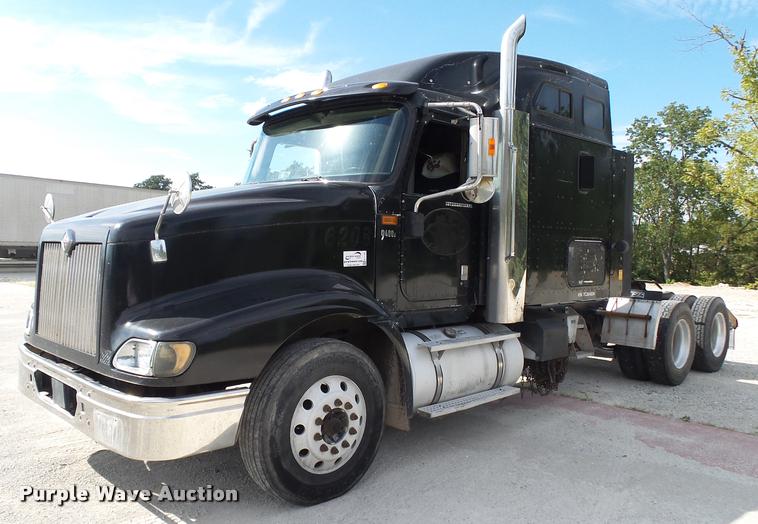 image for item K1143 2007 International 9400i semi truck