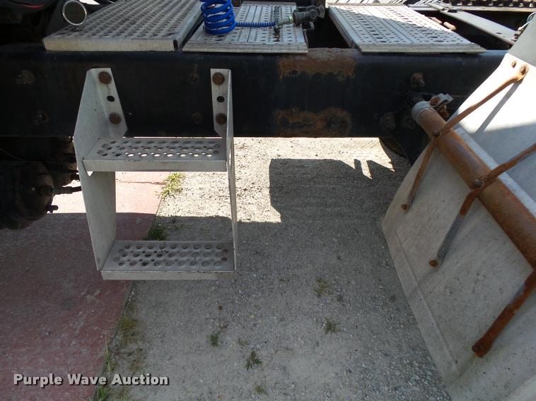 image for item K1143 2007 International 9400i semi truck