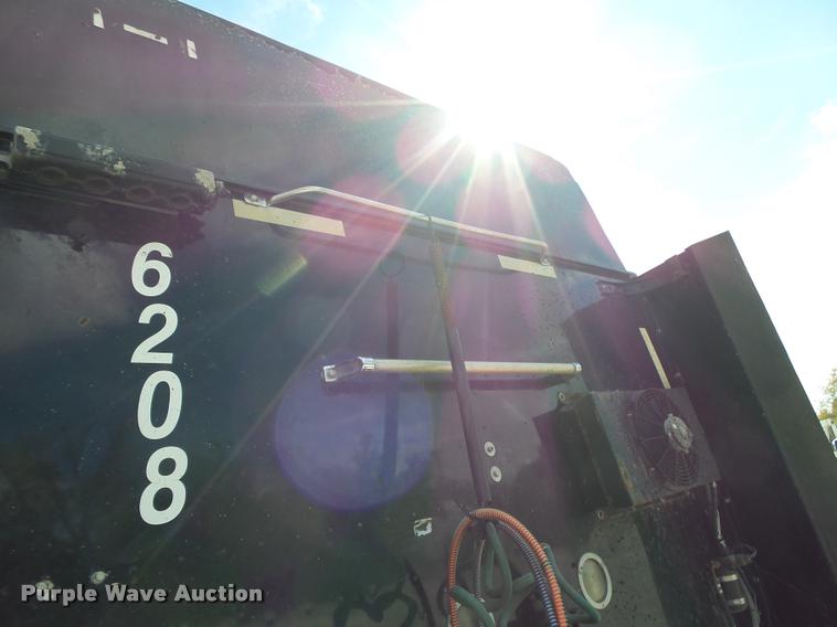 image for item K1143 2007 International 9400i semi truck