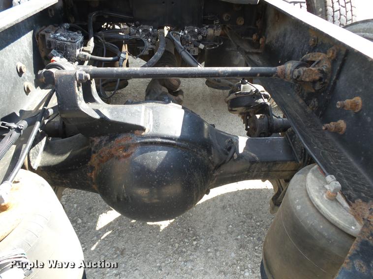 image for item K1143 2007 International 9400i semi truck