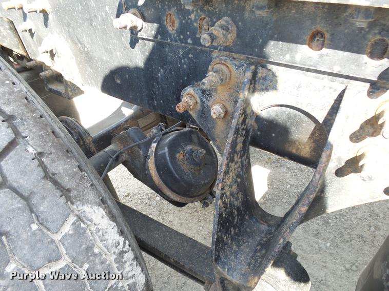 image for item K1143 2007 International 9400i semi truck