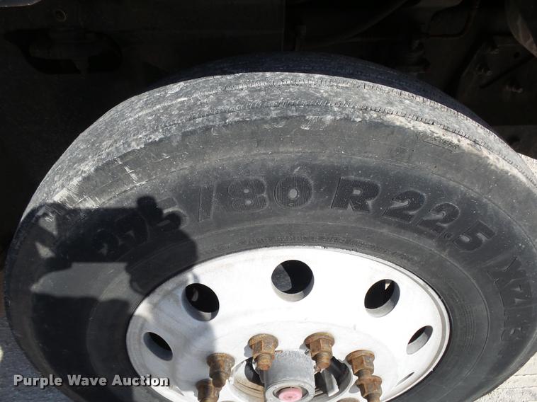 image for item K1143 2007 International 9400i semi truck