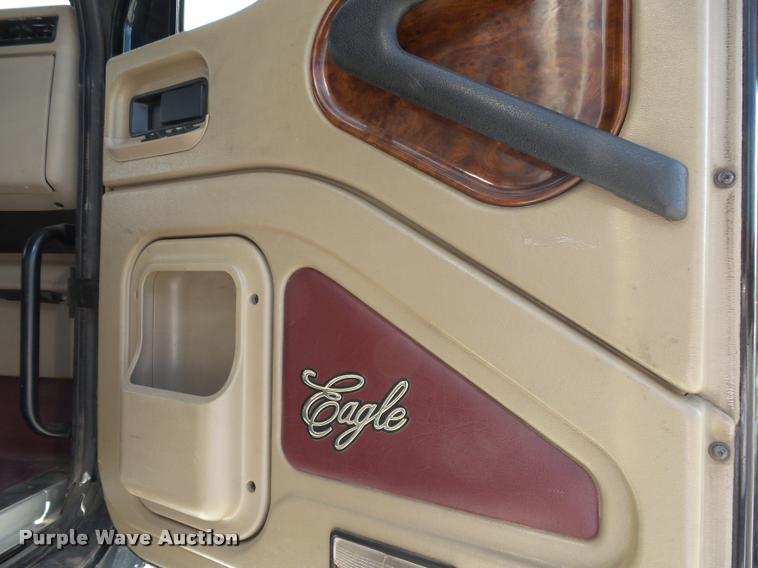 image for item K1143 2007 International 9400i semi truck