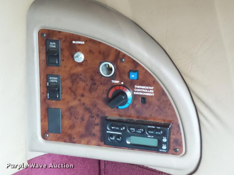 image for item K1143 2007 International 9400i semi truck