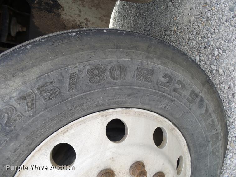 image for item K1144 2007 International 9400i semi truck