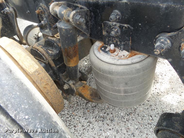 image for item K1144 2007 International 9400i semi truck