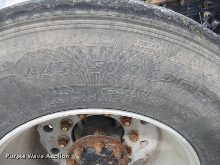 image for item K1144 2007 International 9400i semi truck