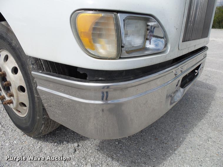 image for item K1144 2007 International 9400i semi truck