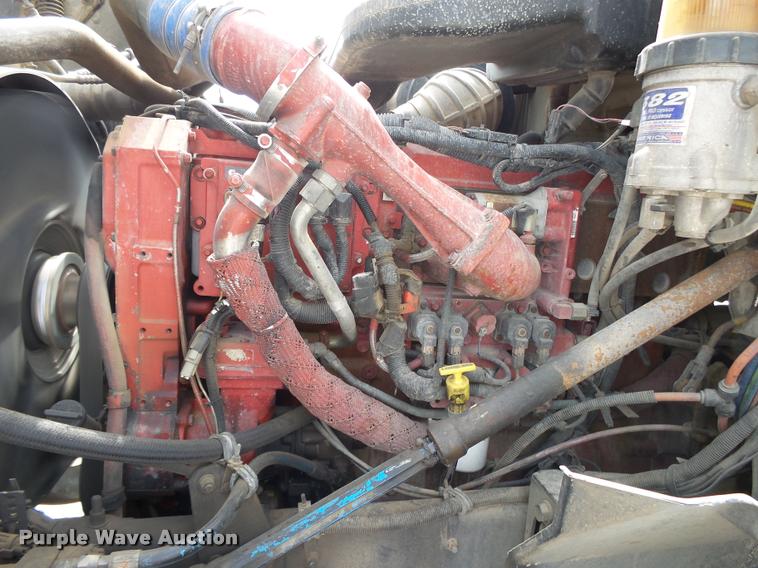 image for item K1144 2007 International 9400i semi truck