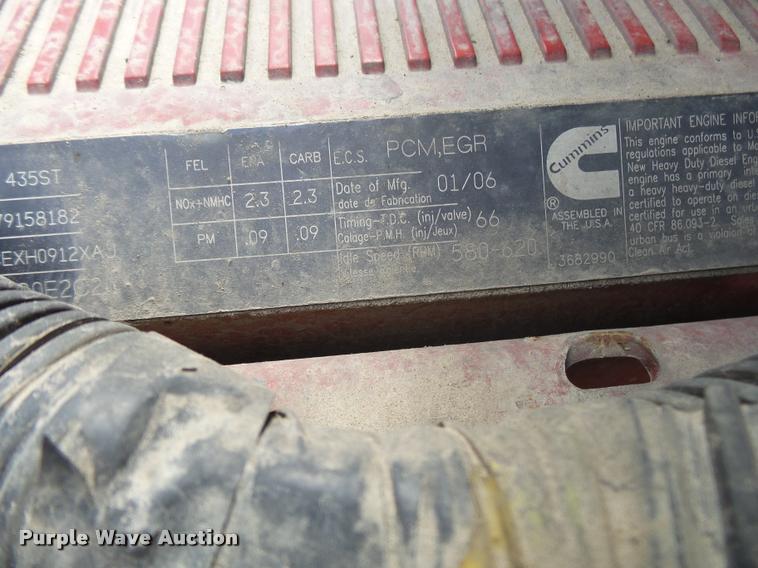 image for item K1144 2007 International 9400i semi truck