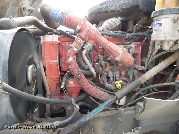 image for item K1144 2007 International 9400i semi truck