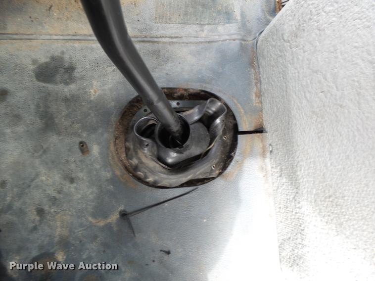 image for item K1144 2007 International 9400i semi truck