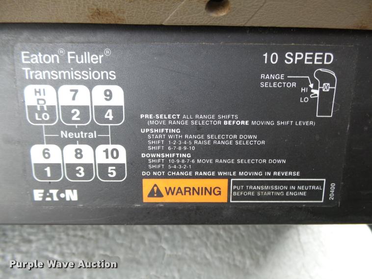 image for item K1144 2007 International 9400i semi truck