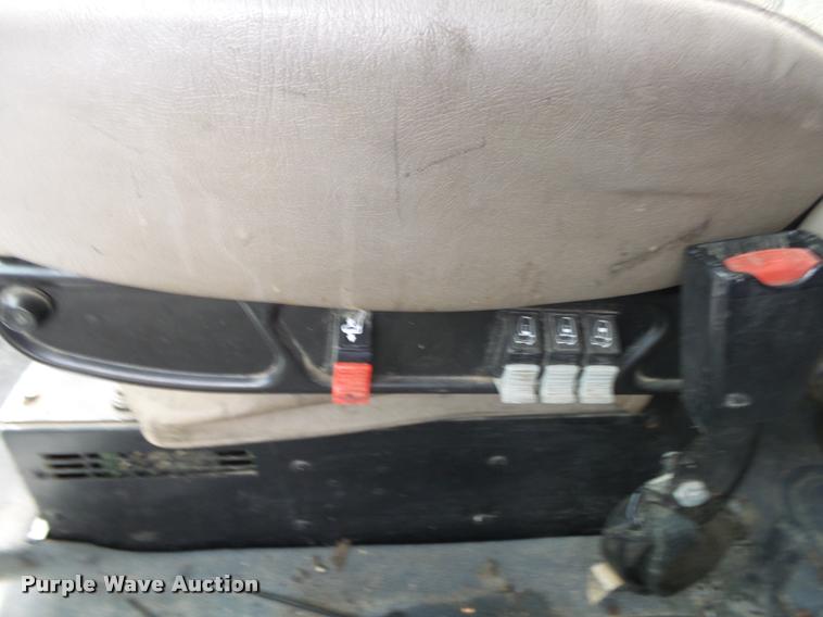 image for item K1144 2007 International 9400i semi truck