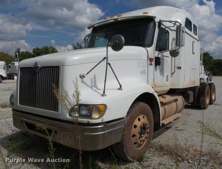 image for item K1145 2007 International 9400i semi truck
