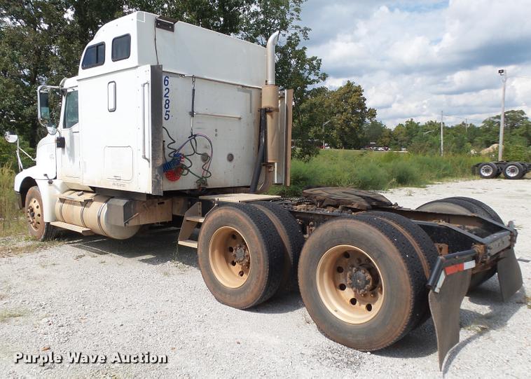 image for item K1145 2007 International 9400i semi truck