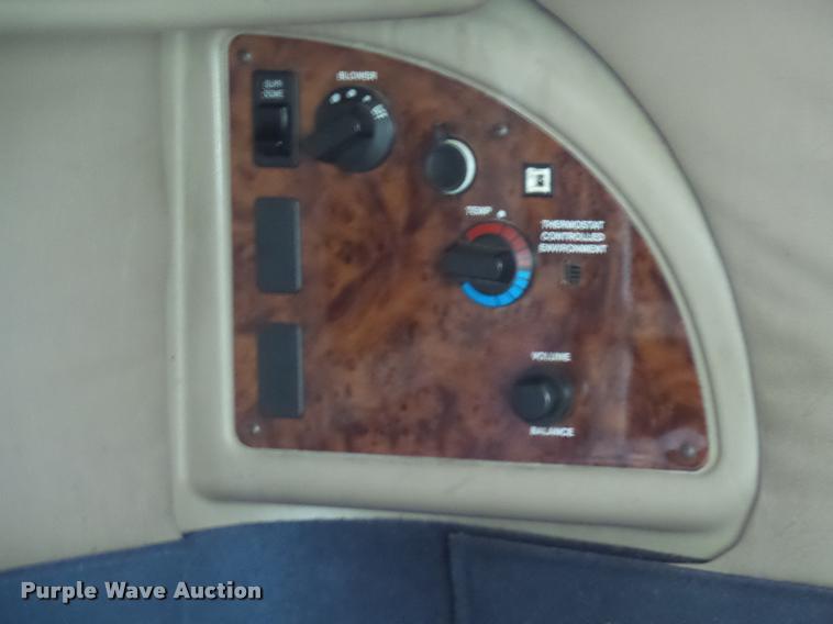 image for item K1145 2007 International 9400i semi truck