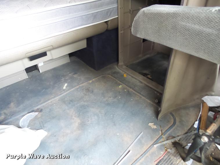 image for item K1145 2007 International 9400i semi truck