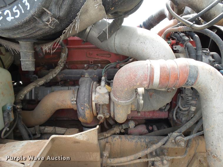 image for item K1145 2007 International 9400i semi truck