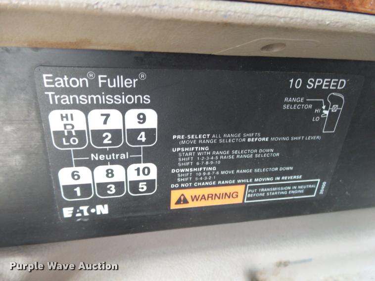 image for item K1145 2007 International 9400i semi truck