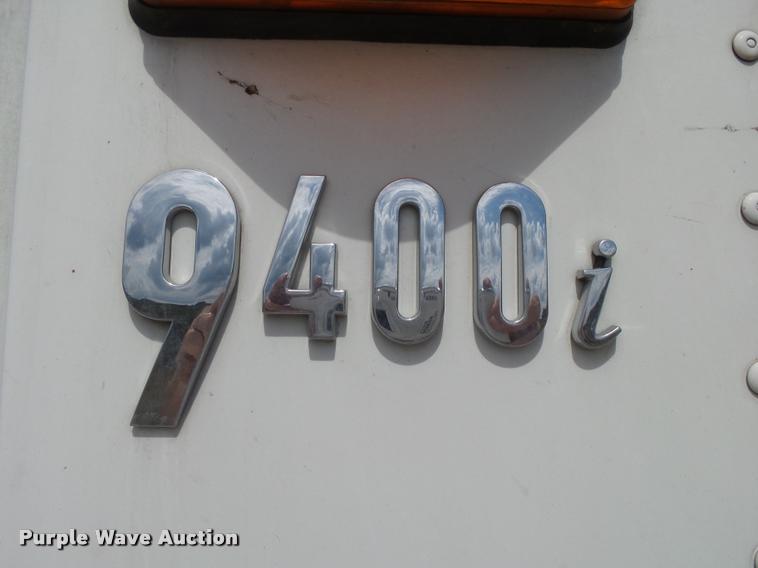 image for item K1145 2007 International 9400i semi truck