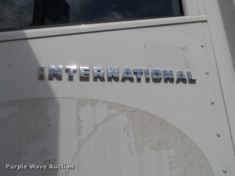 image for item K1145 2007 International 9400i semi truck