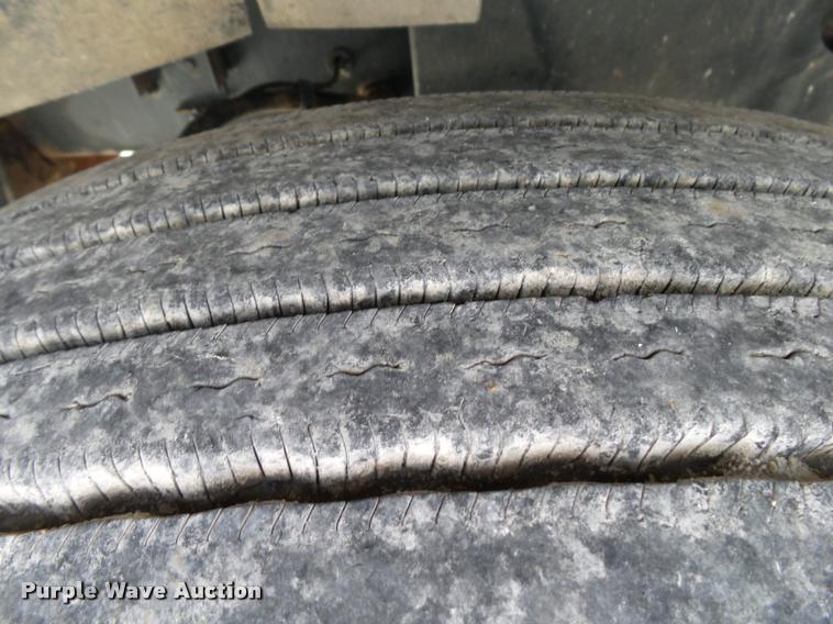 image for item K1146 2007 International 9400i semi truck