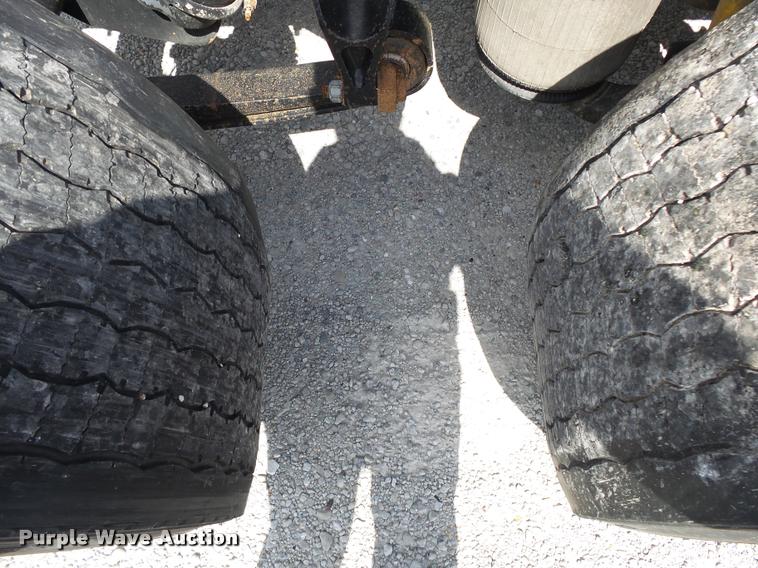 image for item K1146 2007 International 9400i semi truck